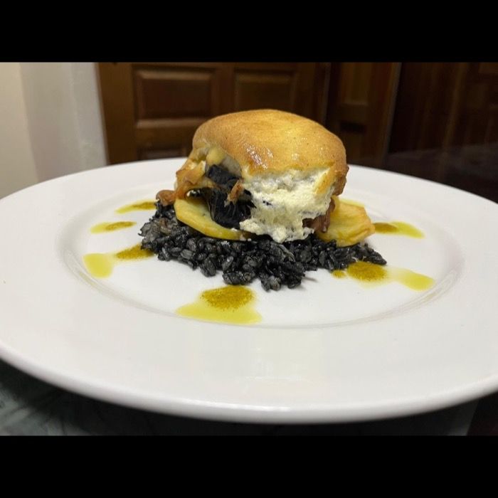 Brioche relleno en Casa Machín, Écija